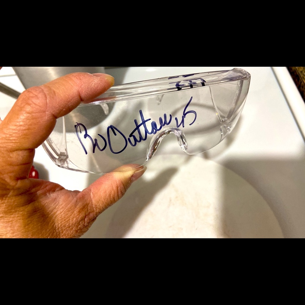 Bo Outlaw Orlando Magic googles,  perfect condition,  Autographed by Bo himself
